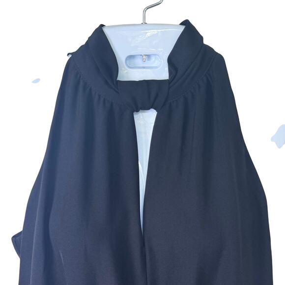 New MAX STUDIO Black Mock Neck Halter
Keyhole Stretch Crepe Jumpsuit Womens Sz M - Picture 5 of 16